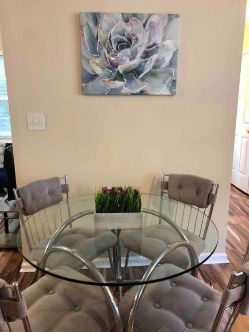 Welcomingtownhome - King Bed - Long Term Stays - Unc Chapel Hill Eksteriør billede
